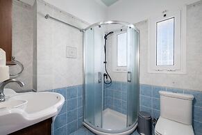Leone Luxury Villa Giota