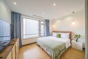 Tyms Xujiahui Stylish 1BR APT
