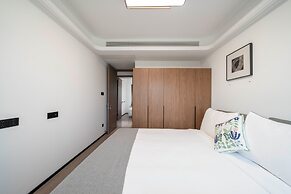 Tyms Hongqiao Deluxe 3BR 2BA APT
