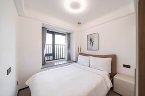 Tyms Hongqiao Deluxe 3BR 2BA APT