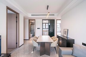 Tyms Hongqiao Deluxe 3BR 2BA APT