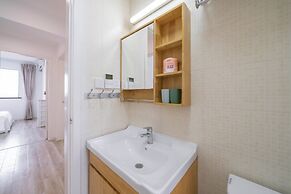 Tyms Luxury 4BR 2BA APT  Garden