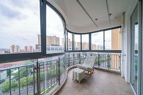Tyms Luxury 4BR 2BA APT  Garden