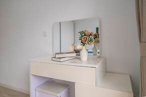 Tyms Luxury 4BR 2BA APT  Garden