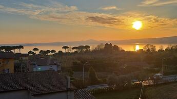 Lakeview Balcony Apartment in Bolsena