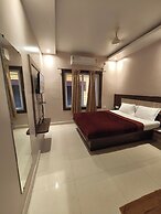 Hotel Home Town Puri