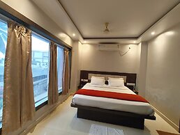 Hotel Home Town Puri