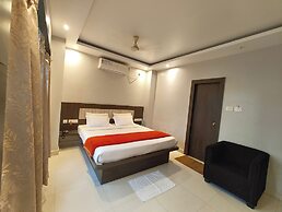 Hotel Home Town Puri