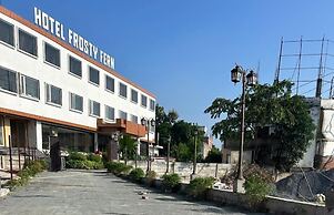 Frosty Fern Hotel & Resort