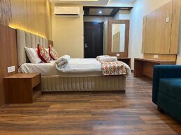 Frosty Fern Hotel & Resort