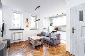 RentPlanet- Apartament Dąbrowskiego