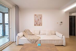Tyms Family APT Spacious 3BR for Groups & Families