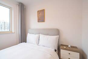 Tyms Family APT Spacious 3BR for Groups & Families