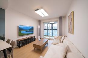 Tyms Family APT Spacious 3BR for Groups & Families