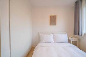 Tyms Family APT Spacious 3BR for Groups & Families