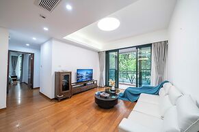 Tyms 2BR APT Lujiazui Renheng Riverside