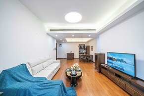 Tyms 2BR APT Lujiazui Renheng Riverside