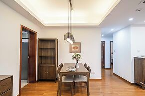 Tyms 2BR APT Lujiazui Renheng Riverside