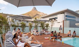 Horizon Aparthotel by Totalstay