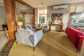 Golden Garden Hotel