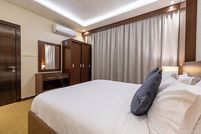 Golden Garden Hotel