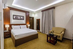 Golden Garden Hotel