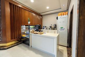 Golden Garden Hotel