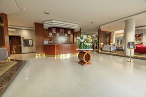Golden Garden Hotel