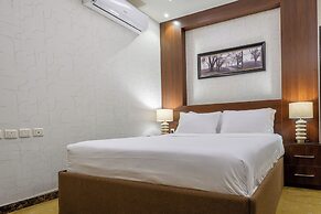Golden Garden Hotel