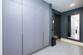 Apartment by Luxe Group KO333