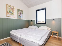 5 Star Holiday Home in Lokken