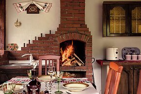 Transylvanian Home - Mountain View, BBQ & Pool
