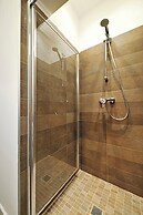 San Polo Apartment with Balcony