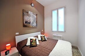 San Polo Apartment with Balcony