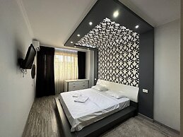 Apartment by Luxe Group MA777
