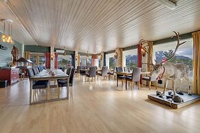 Lyngenfjord Hotel