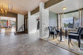 Lyngenfjord Hotel