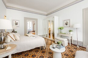 The Fresco Tale a Charming 3 Bedrooms Apartment