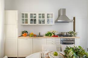 The Fresco Tale a Charming 3 Bedrooms Apartment