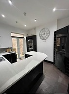 100 Aigburth