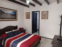 Hostal Flores