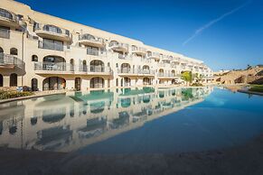 Qala Skyview Penthouse Pool Sunsets BBQ Area