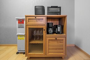 E-US NAEBO STATION 302