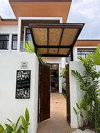 Goldena Residence Pool Villas