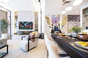 DVH Luxe Retreat 4BR Burj View Apartment