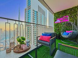 DVH Luxe Retreat 4BR Burj View Apartment