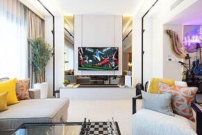 DVH Luxe Retreat 4BR Burj View Apartment
