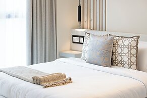 DVH Luxe Retreat 4BR Burj View Apartment
