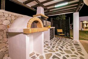 Villa Olympos Close to Anthony Quinn Bay