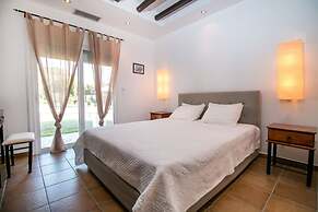 Villa Olympos Close to Anthony Quinn Bay